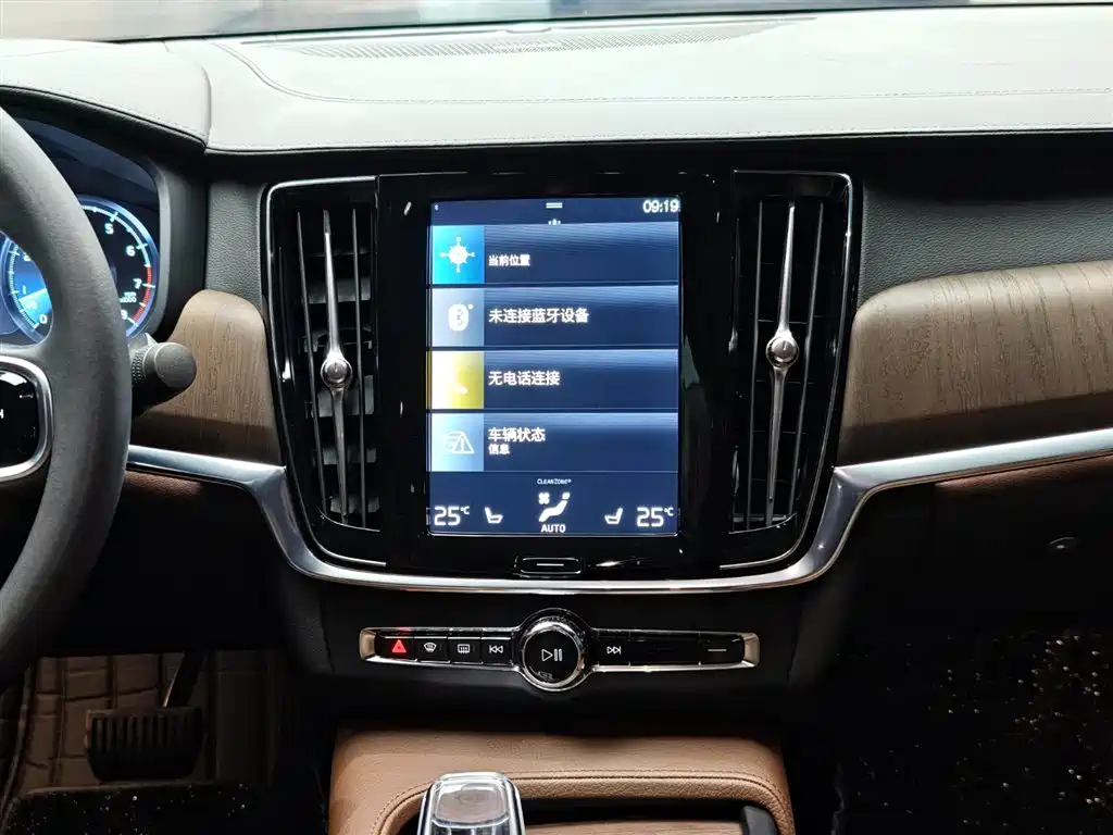 Volvo S90 2020 — фото 15