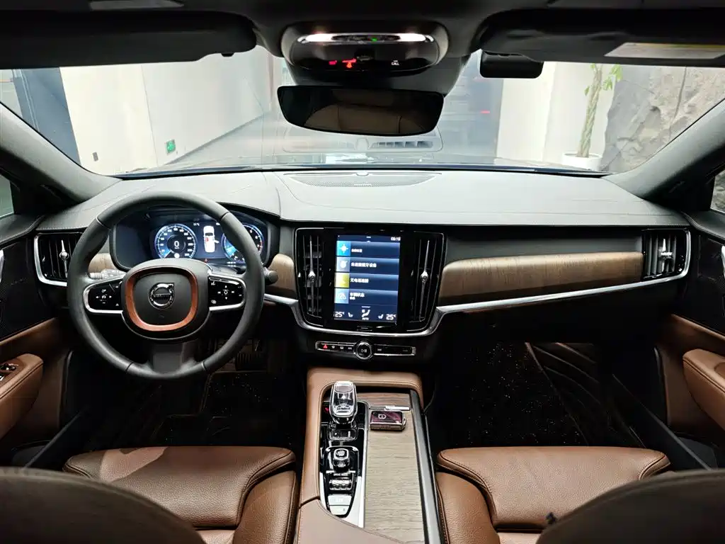 Volvo S90 2020 — фото 13
