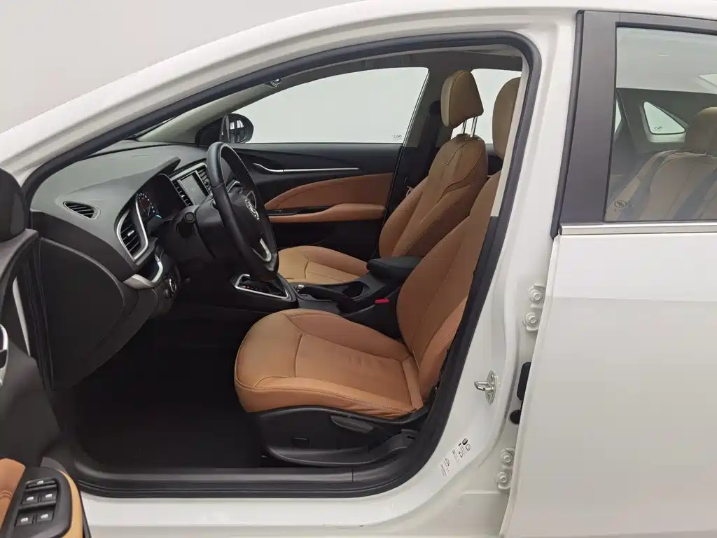 Buick Excelle GT 2018 — фото 10
