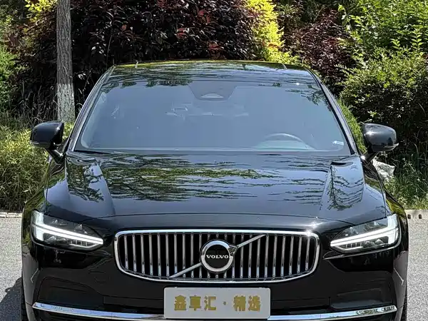 Volvo S90 2023