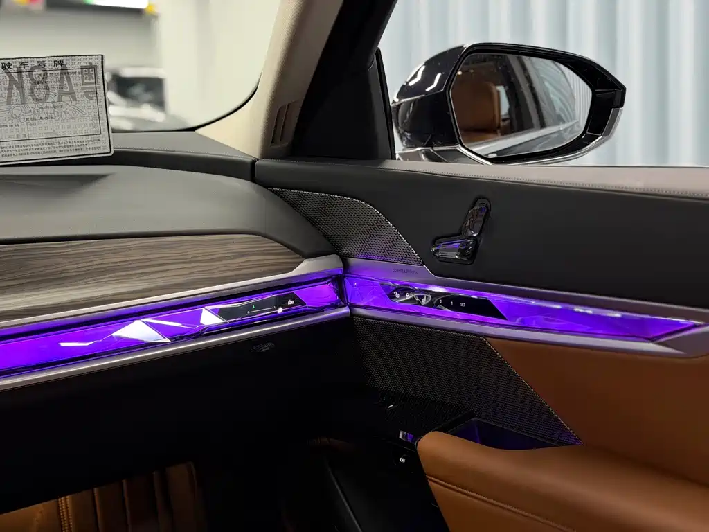 BMW i7 2023 — фото 4