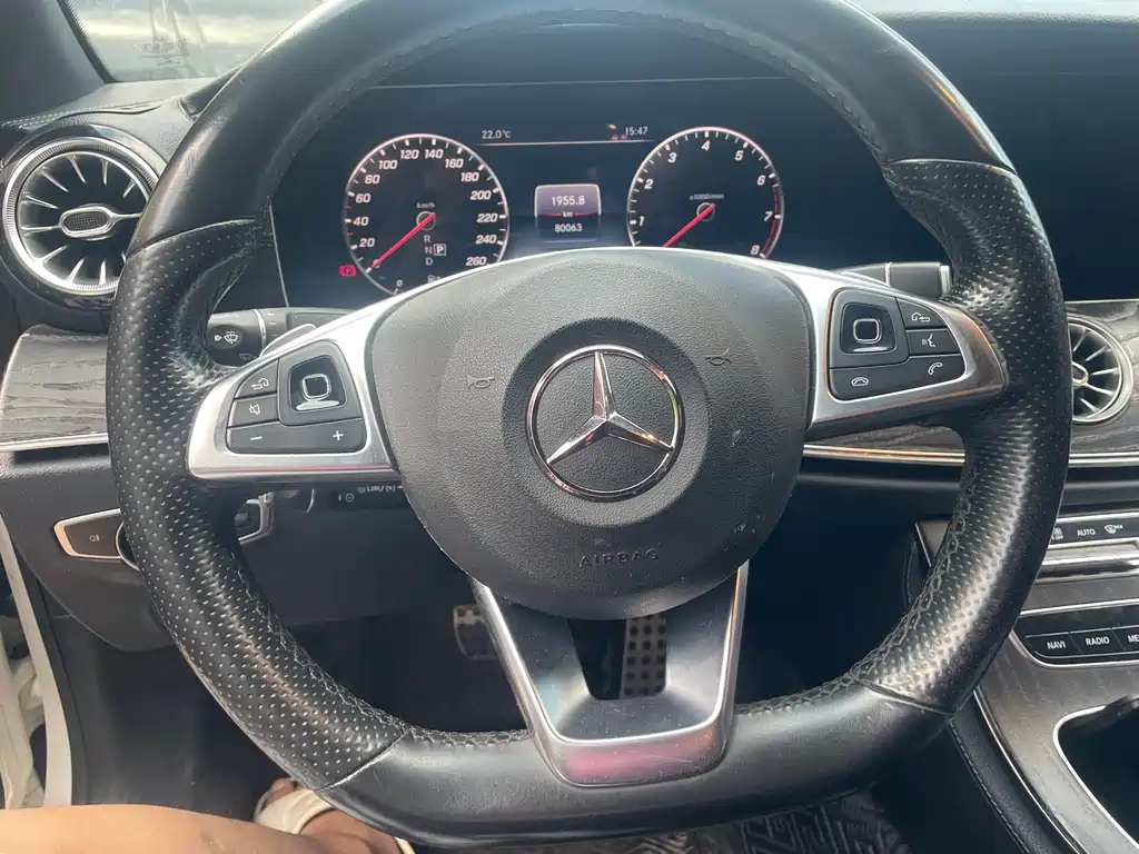 Mercedes-Benz E-Class 2018 — фото 21