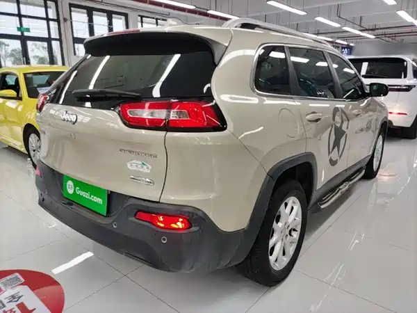 Jeep Cherokee 2016