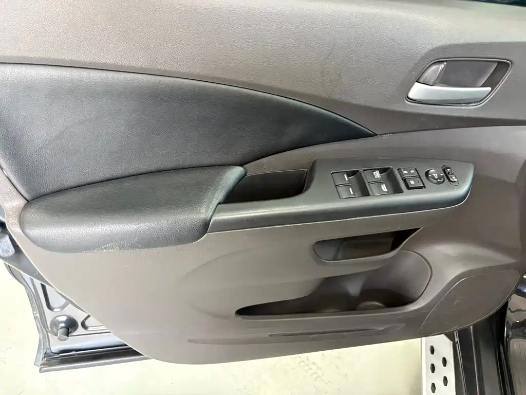 Honda CR-V 2015 — фото 16