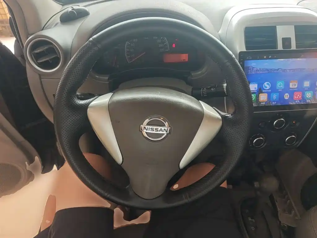 Nissan Sunny 2017 — фото 11