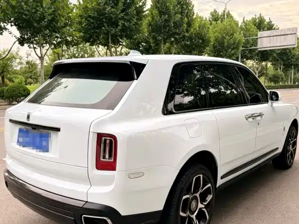 Rolls-Royce Cullinan 2021