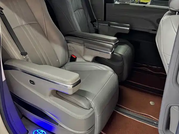 Toyota Sienna 2022
