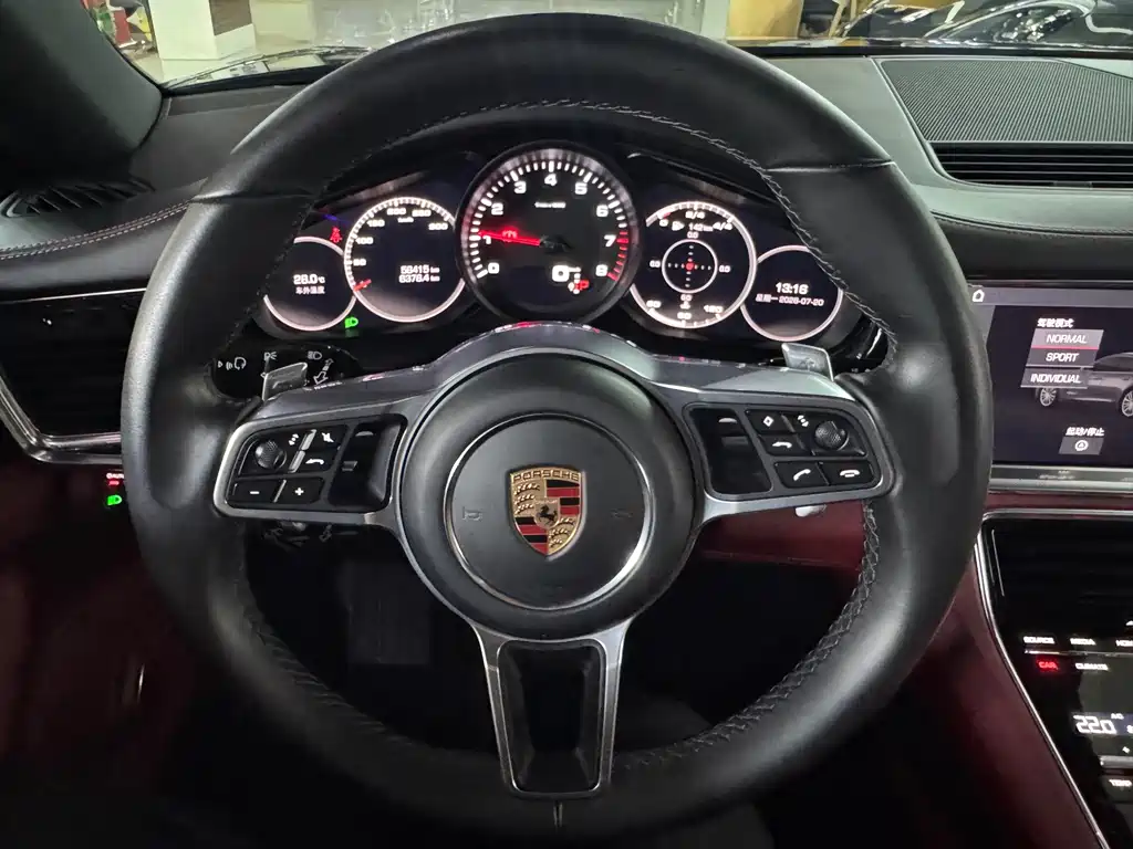 Porsche Panamera 2021 — фото 12
