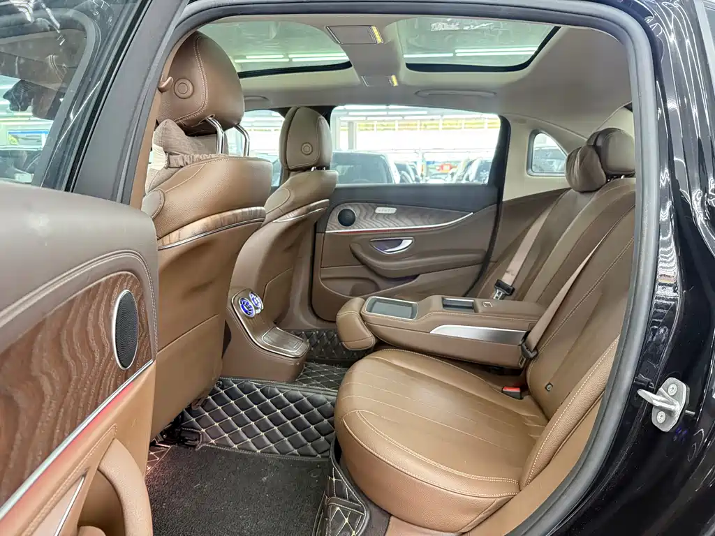 Mercedes-Benz E-Class New Energy 2023 — фото 6