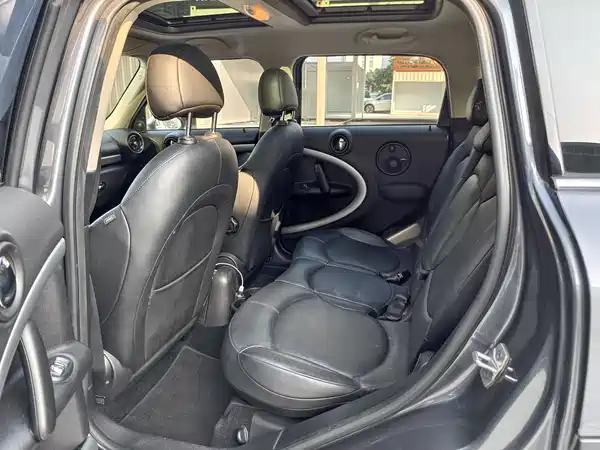 MINI Countryman 2016