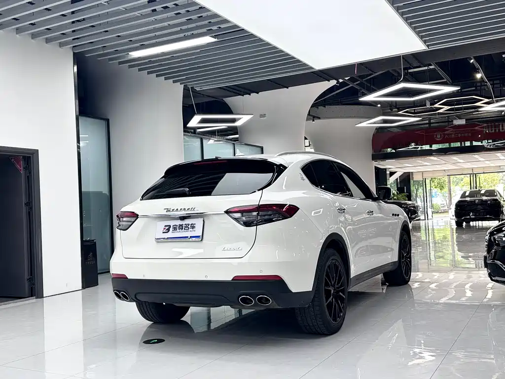 Maserati Levante 2021 — фото 19