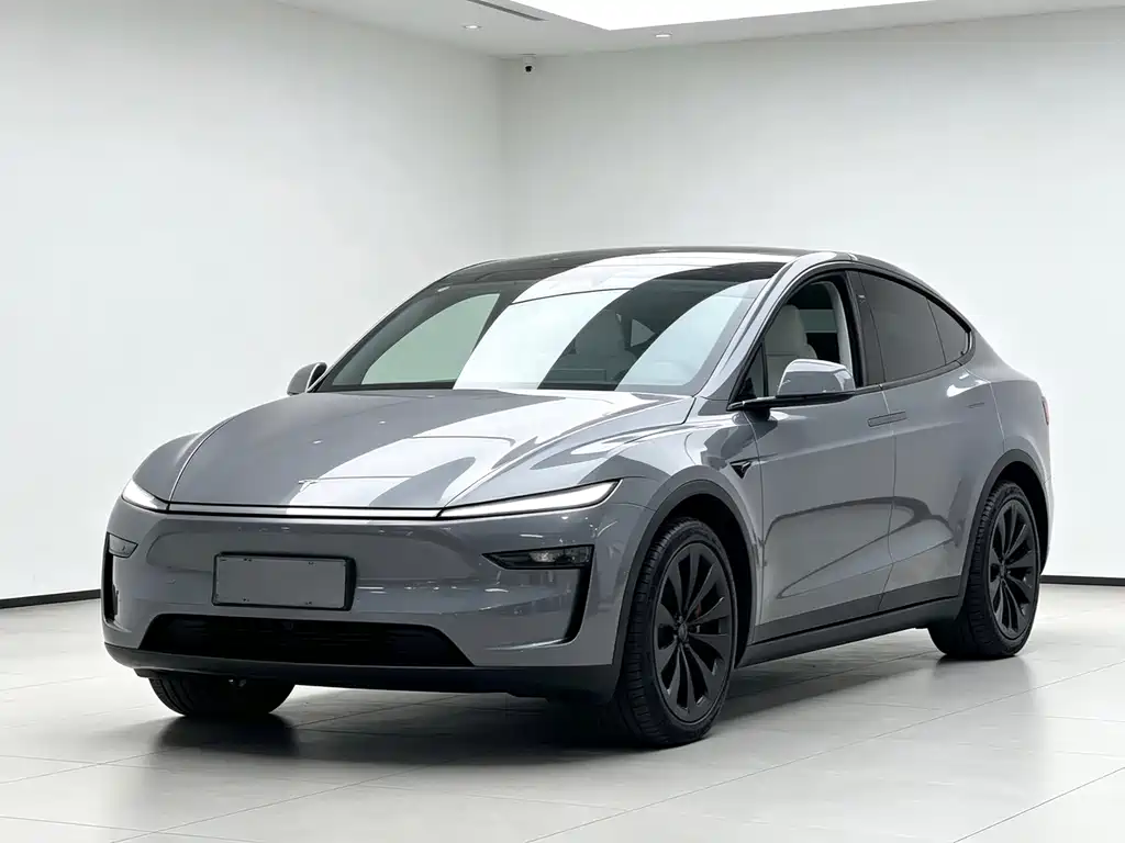 Tesla Model Y 2026 — фото 1