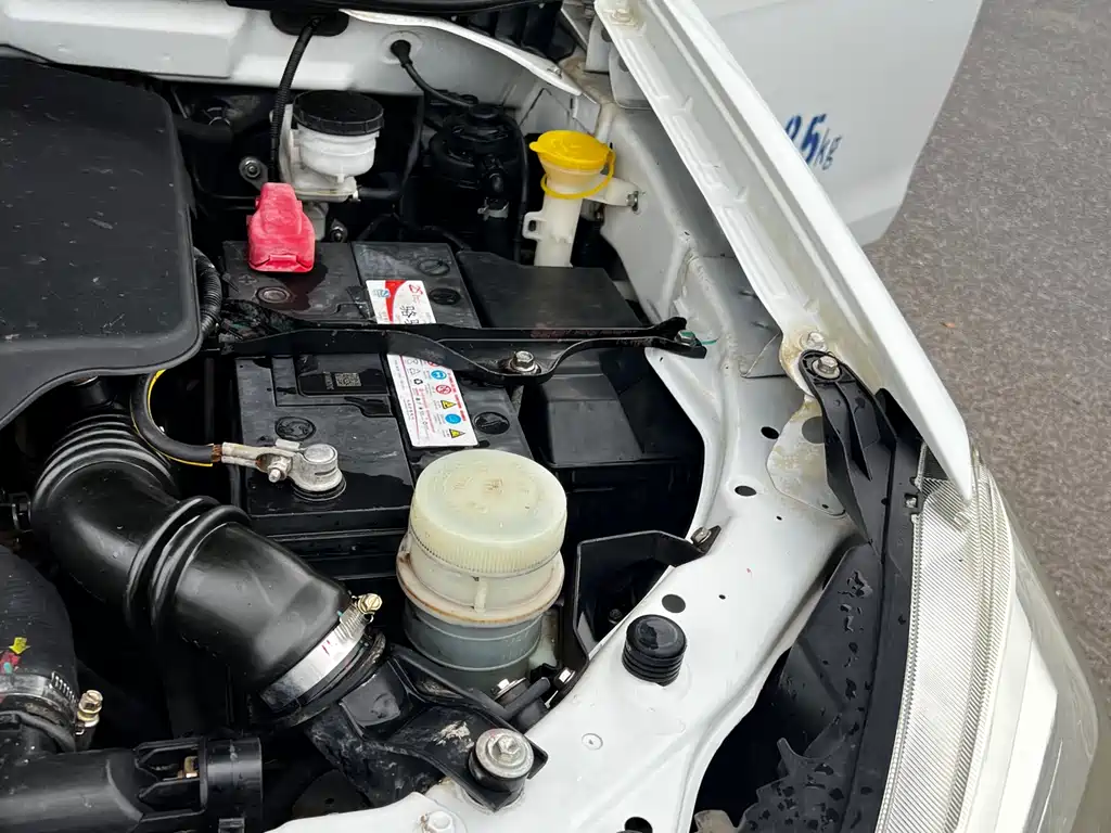 Isuzu RE-MAX 2018 — фото 25