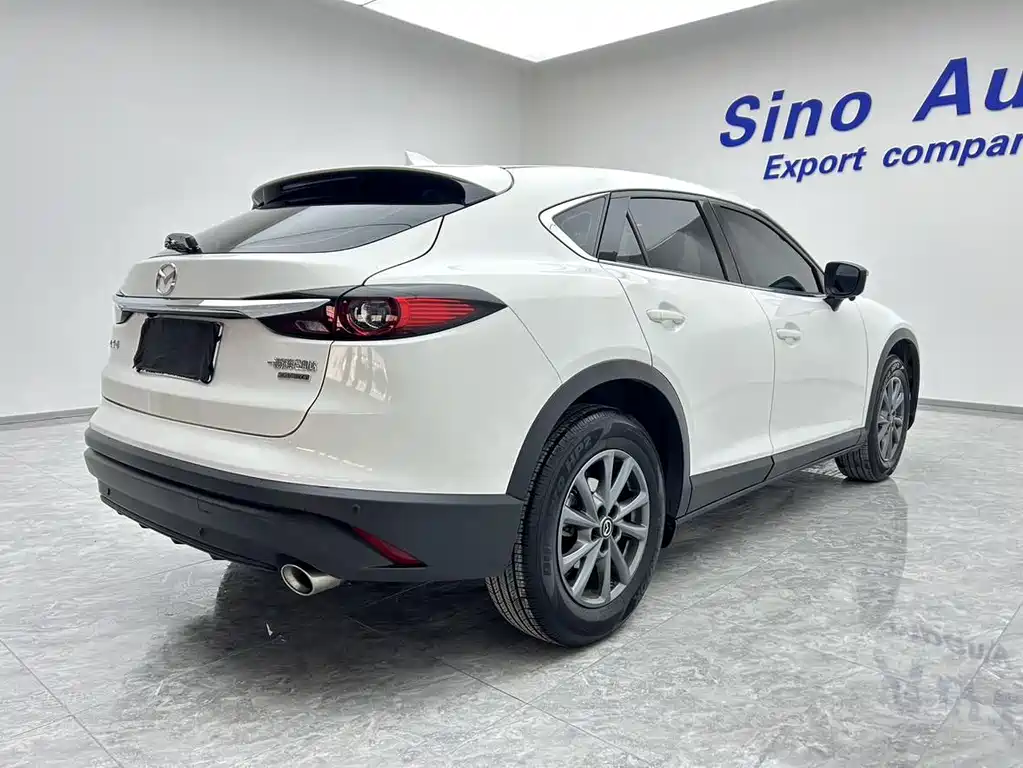 Mazda CX-4 2023