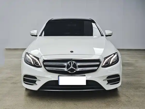 Mercedes-Benz E-Class 2018