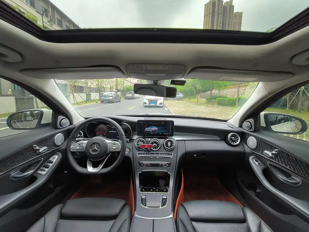 Mercedes-Benz C-Class 2020 — фото 10