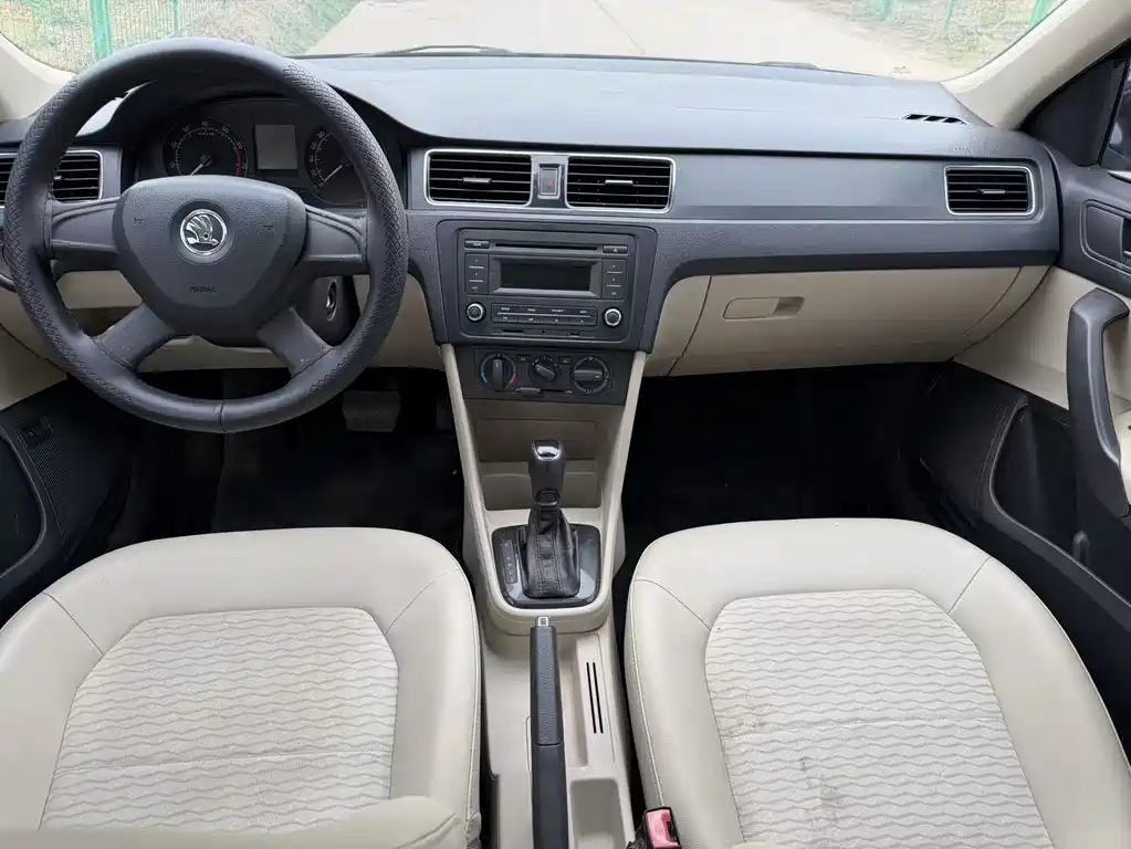 Skoda Rapid 2013
