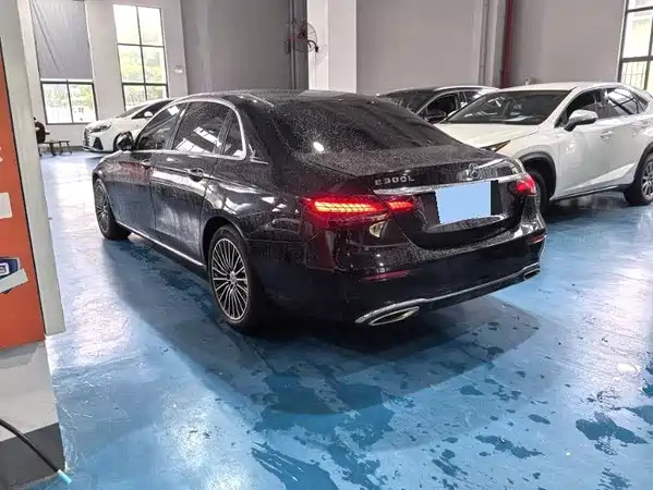 Mercedes-Benz E-Class 2018