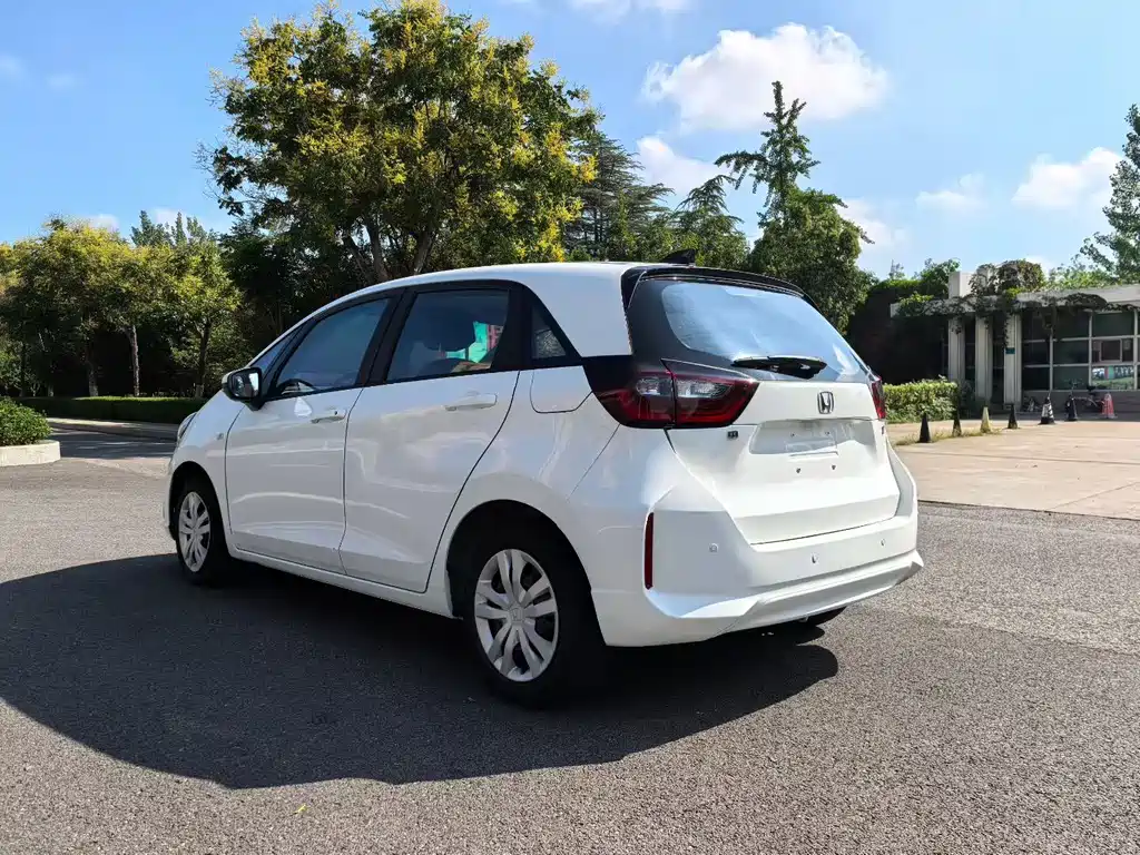 Honda Fit 2023 — фото 8