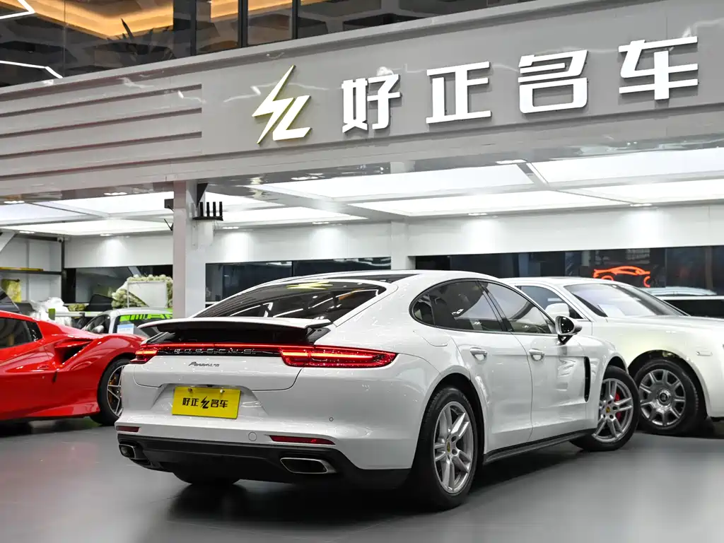 Porsche Panamera 2019 — фото 8