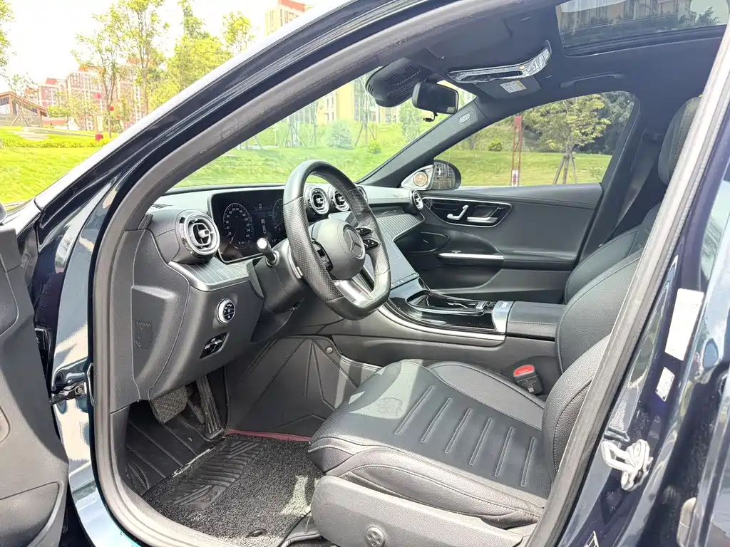 Mercedes-Benz C-Class 2022