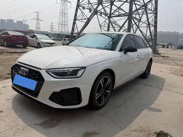 Audi A4L 2023