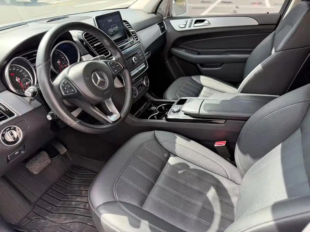 Mercedes-Benz GLE 2016 — фото 4