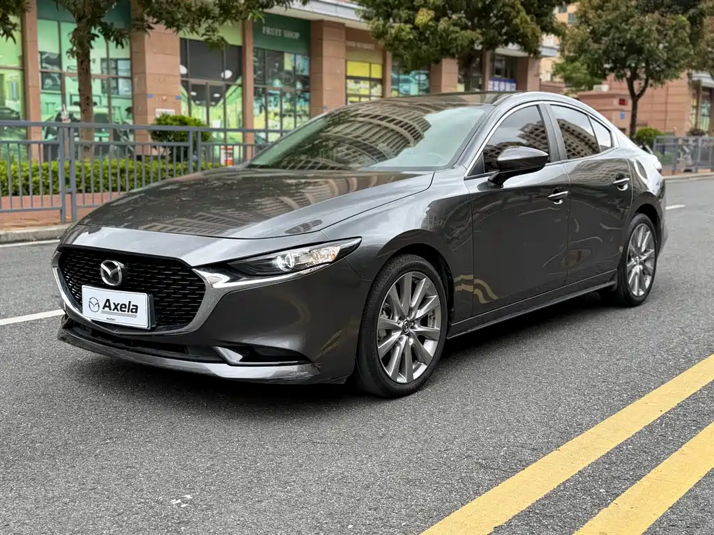 Mazda 3 Axela 2020 — фото 1