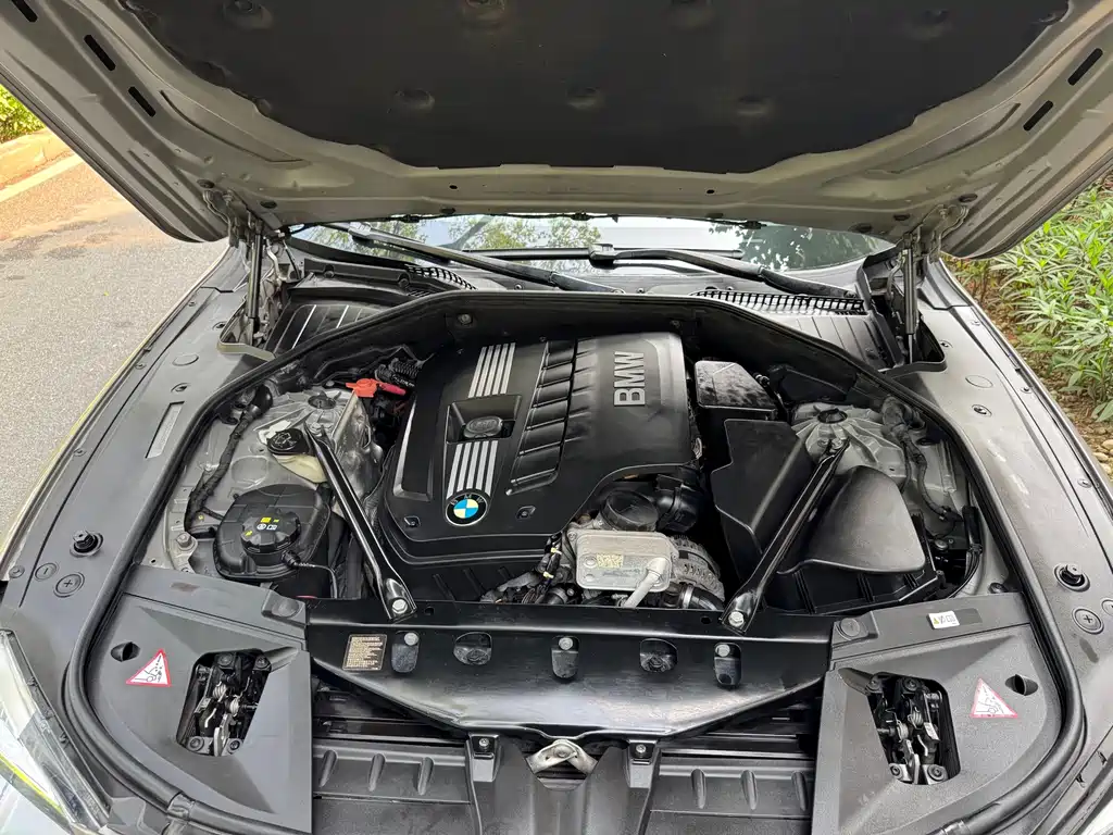 BMW 7 Series 2013 — фото 25