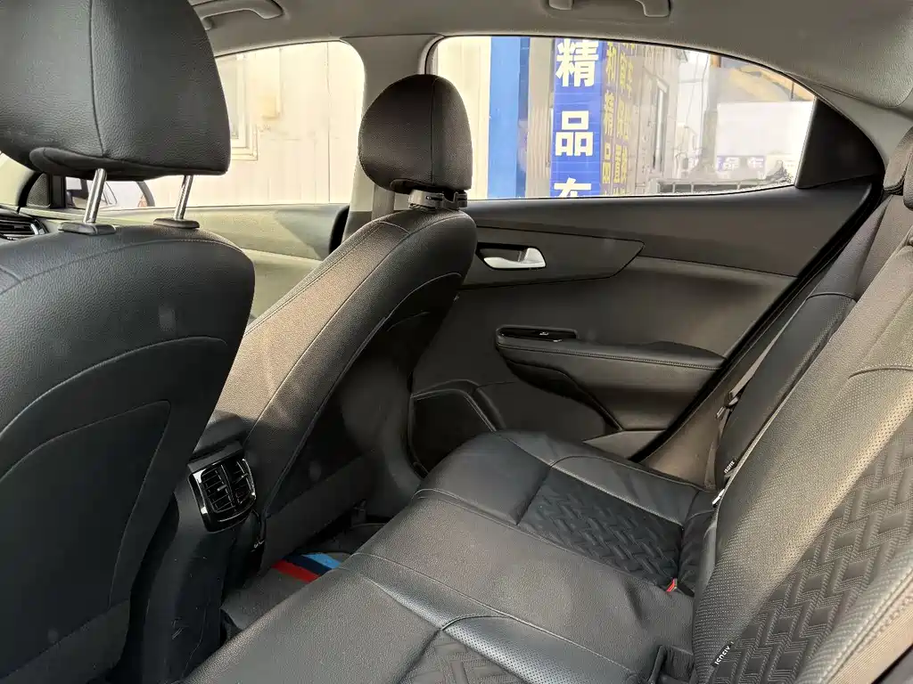 Kia Forte 2019 — фото 6
