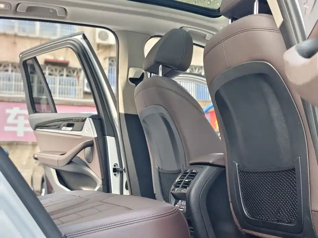 BMW X3 2020 — фото 15