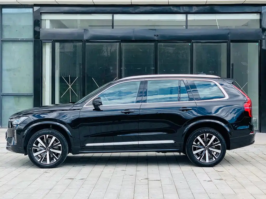 Volvo XC90 2025 — фото 4