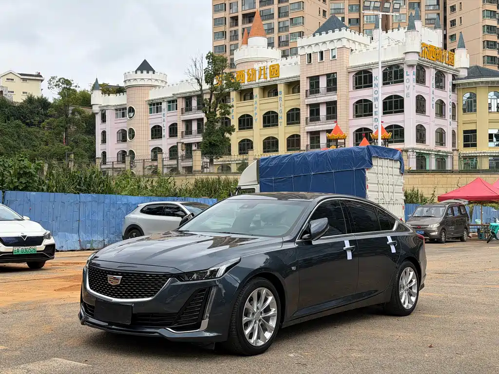 Cadillac CT5 2021 — фото 1