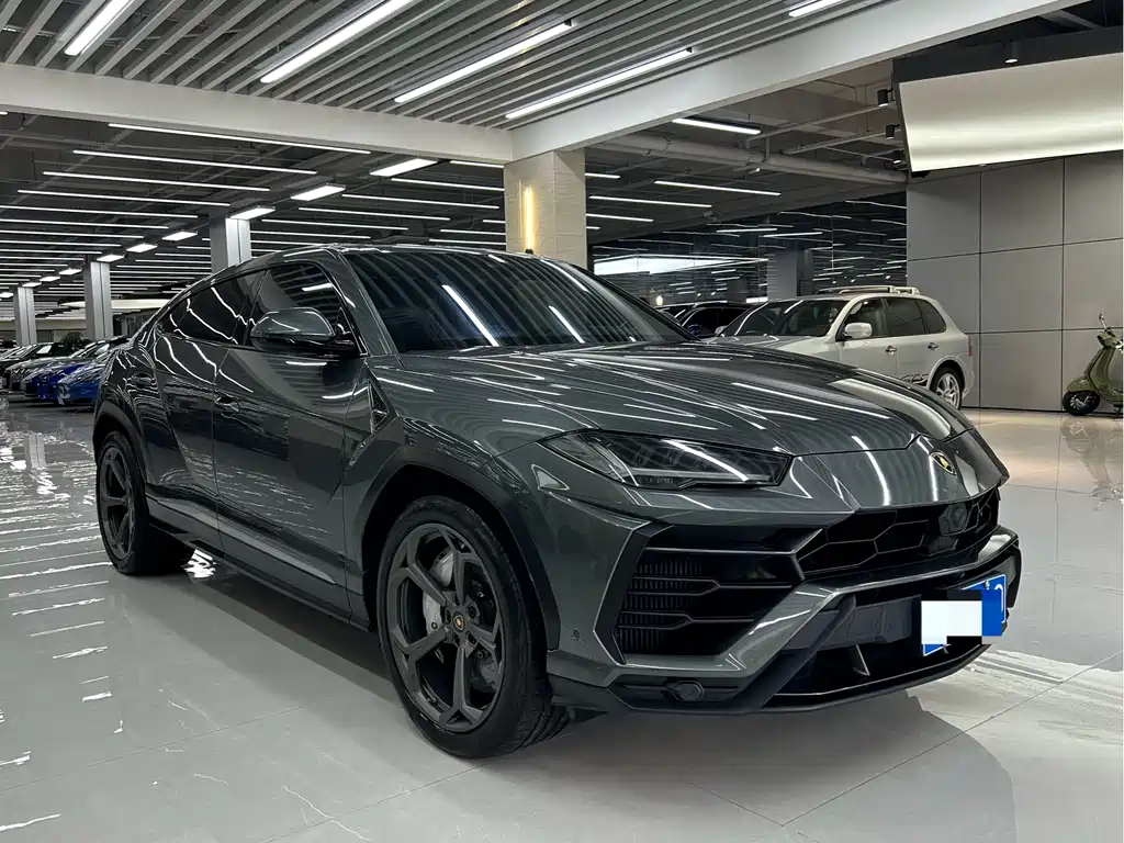 Lamborghini Urus 2019 — фото 1