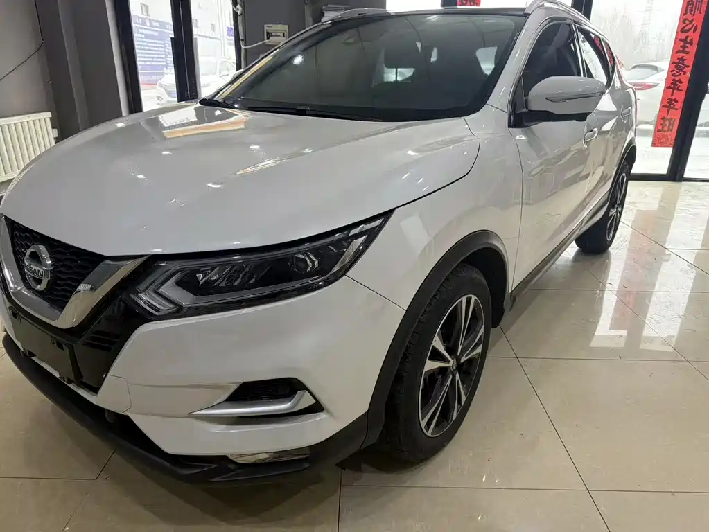 Nissan Qashqai 2023 — фото 1
