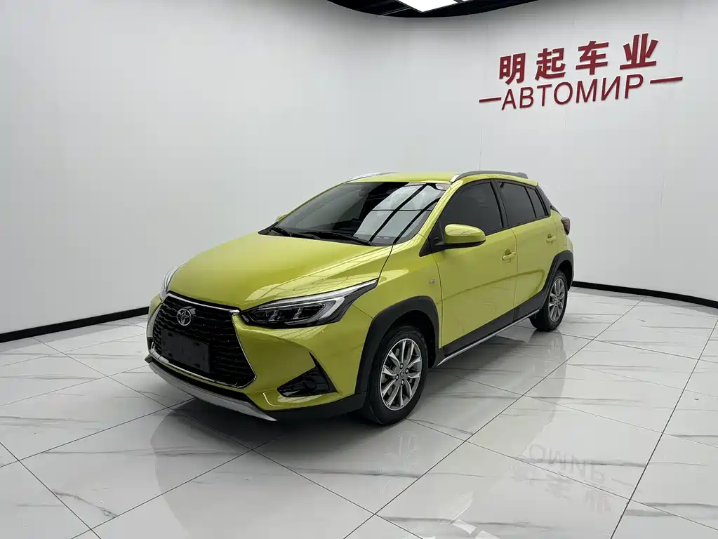 Toyota Yaris L 2022 — фото 4