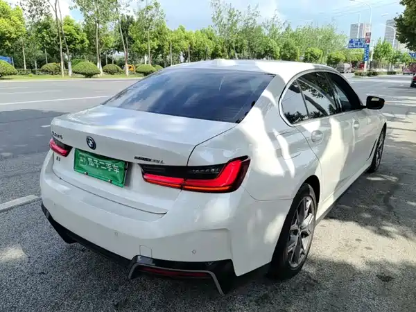 BMW i3 2023