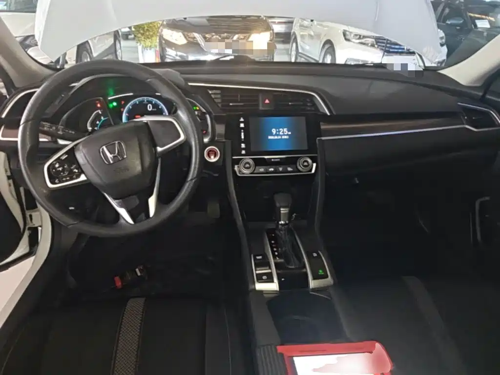 Honda Civic 2020 — фото 10