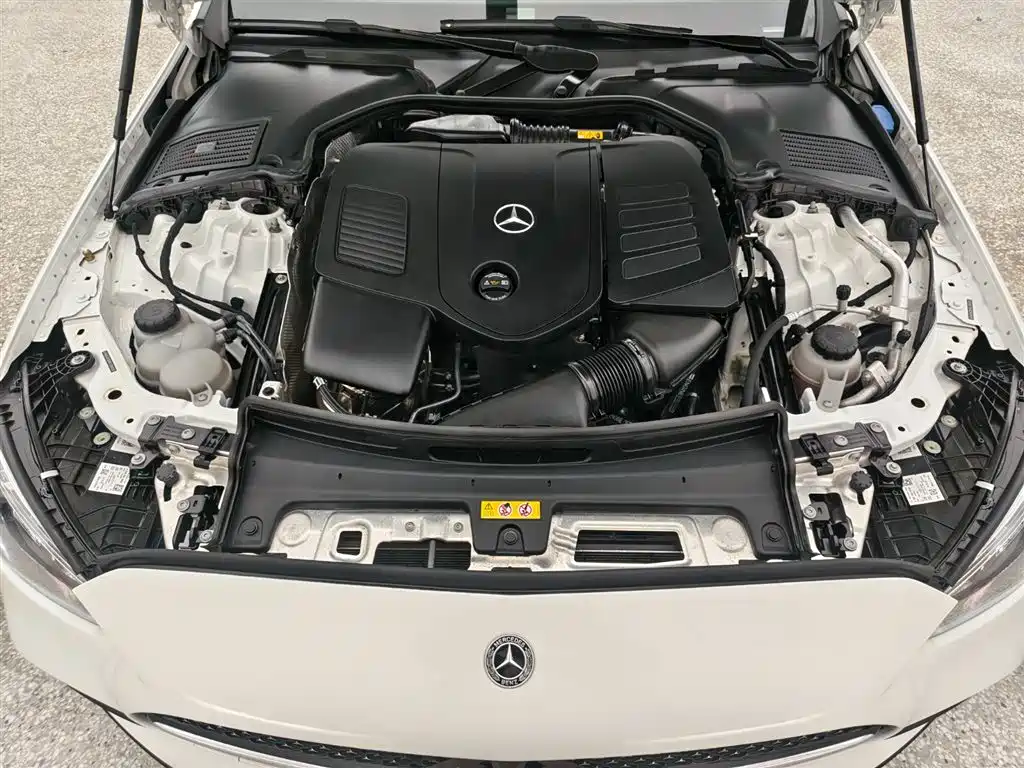 Mercedes-Benz C-Class 2024 — фото 7