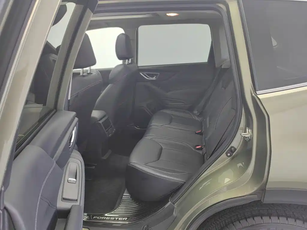 Subaru Forester 2019 — фото 15