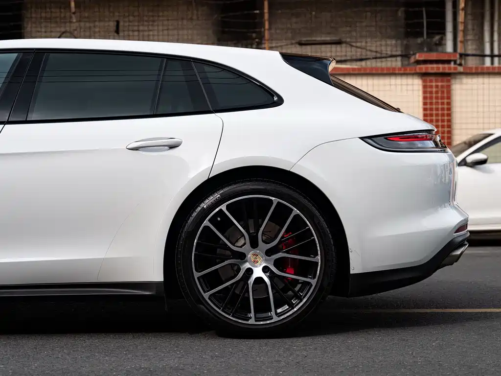 Porsche Panamera 2022 — фото 7