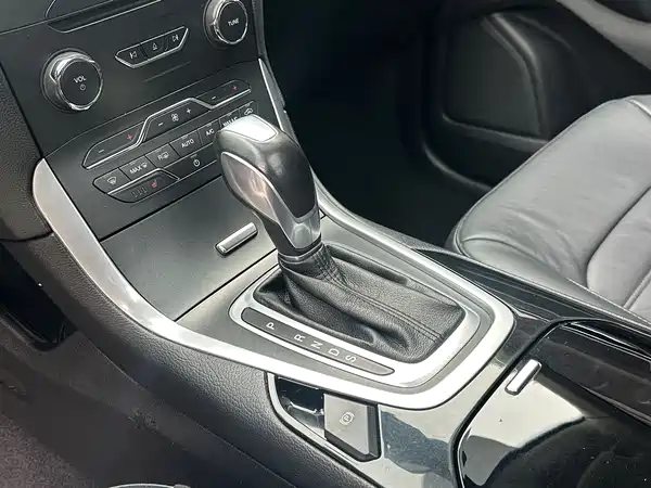Ford Edge 2015