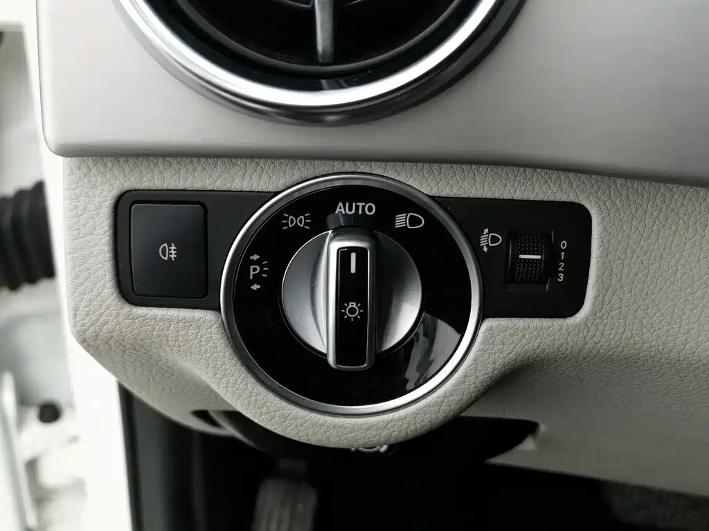 Mercedes-Benz GLK-Class 2014 — фото 21