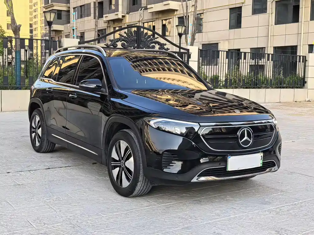 Mercedes-Benz EQB 2023 — фото 3