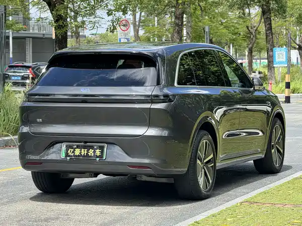 Li Auto L6 2024