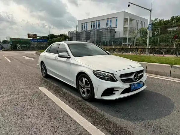 Mercedes-Benz C-Class 2021