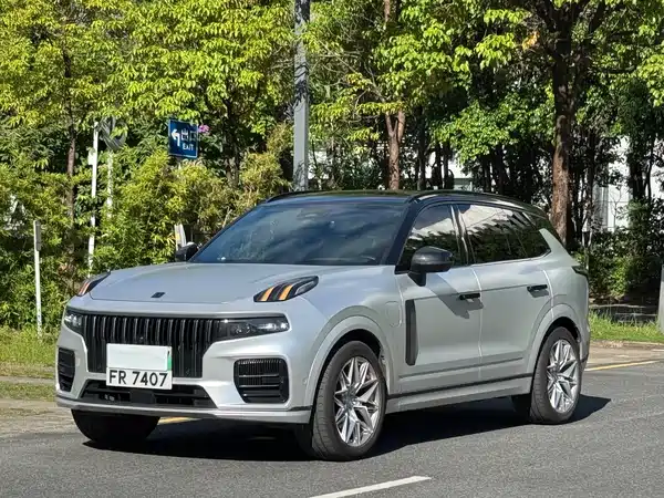 Lynk & Co 09 EM-P 2022