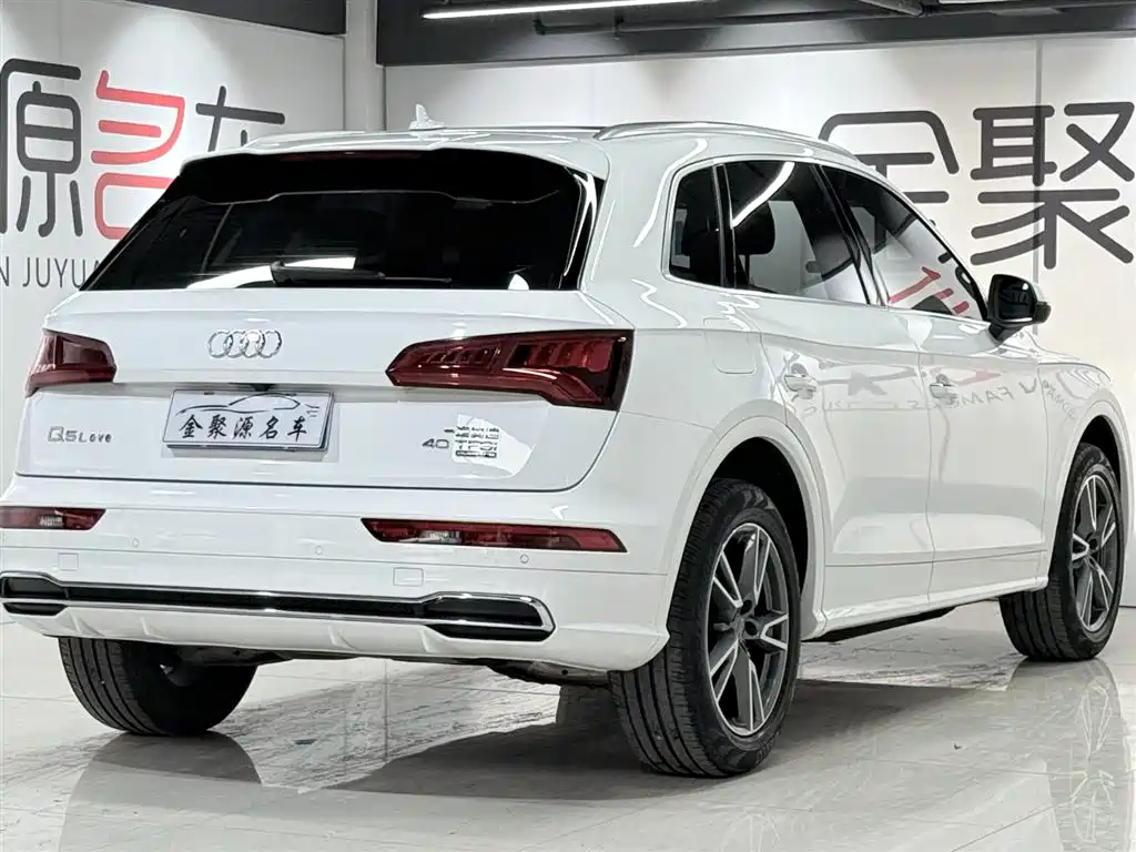 Audi Q5L 2019 — фото 6