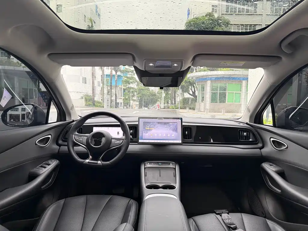 BYD Sealion 05 EV 2025 — фото 14