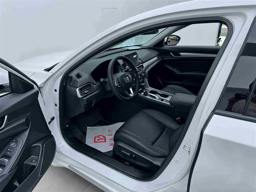 Honda Accord 2021 — фото 11